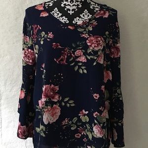 Sage & Vicky Bell Ruffles sleeve Tops size L